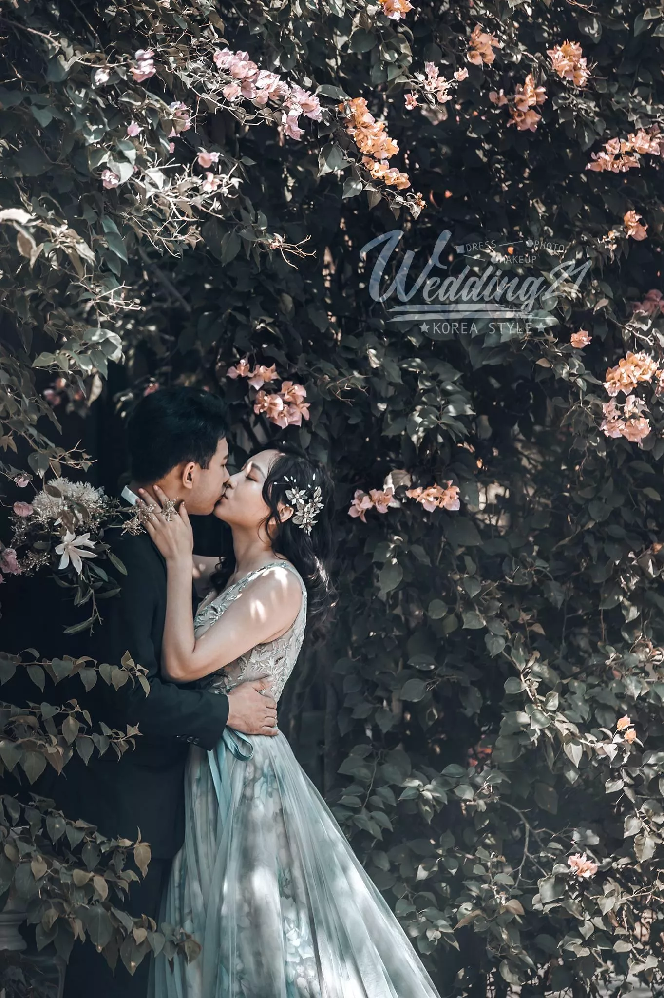 芳宜-婚紗攝影照手工婚紗禮服出租婚紗攝影照-婚紗攝影照-桃園婚紗攝影照W21禮服出租婚紗包套桃園推薦婚紗店新娘秘書新秘新密閨蜜寫真照全家福照桃園韓國韓式婚紗桃園CP值高的婚紗桃園自助婚紗美式婚紗雜誌婚紗電影婚紗5-宜-婚紗攝影照(5號攝影師)