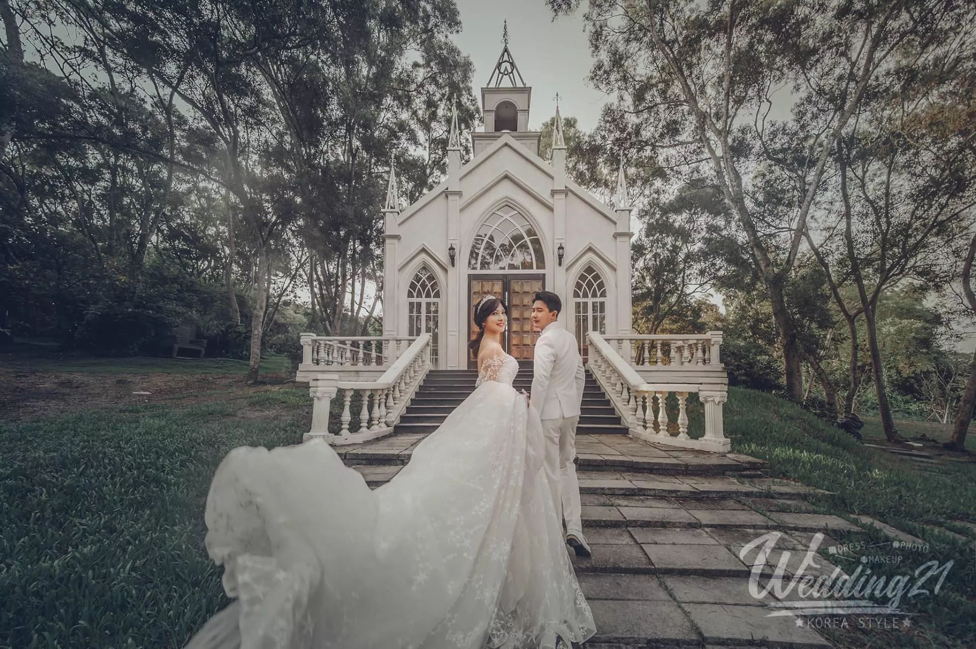 芳宜-婚紗攝影照手工婚紗禮服出租婚紗攝影照-婚紗攝影照-桃園婚紗攝影照W21禮服出租婚紗包套桃園推薦婚紗店新娘秘書新秘新密閨蜜寫真照全家福照桃園韓國韓式婚紗桃園CP值高的婚紗桃園自助婚紗美式婚紗雜誌婚紗電影婚紗14-宜-婚紗攝影照(5號攝影師)