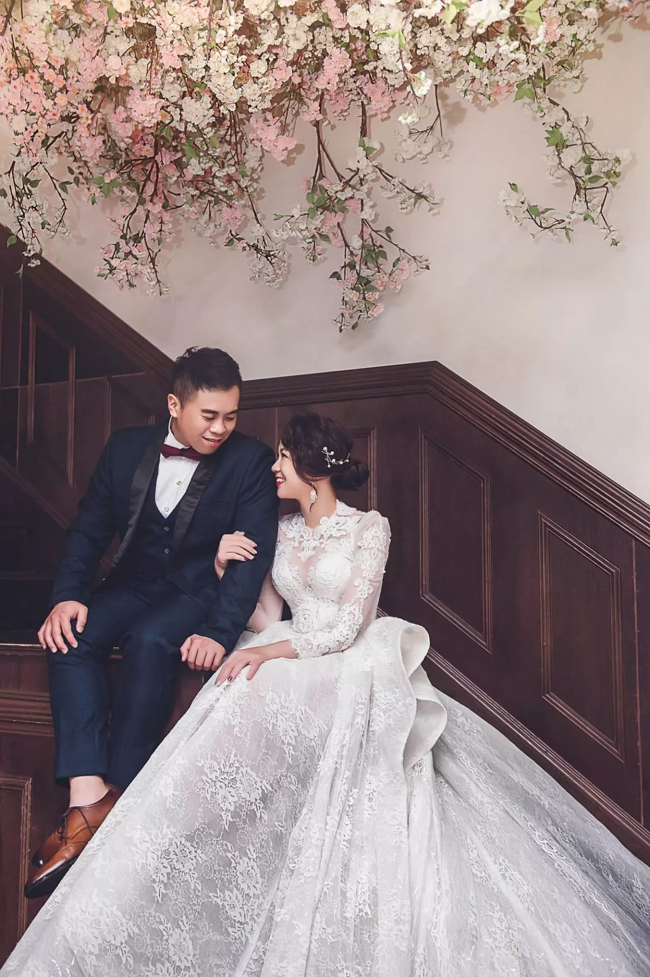 芳儀-婚紗攝影照-婚紗攝影照手工婚紗禮服出租婚紗攝影照-婚紗攝影照-桃園婚紗攝影照W21禮服出租婚紗包套桃園推薦婚紗店新娘秘書新秘新密閨蜜寫真照全家福照桃園韓國韓式婚紗桃園CP值高的婚紗桃園自助婚紗美式婚紗雜誌婚紗電影婚紗17-儀-婚紗攝影照(5號攝影師)