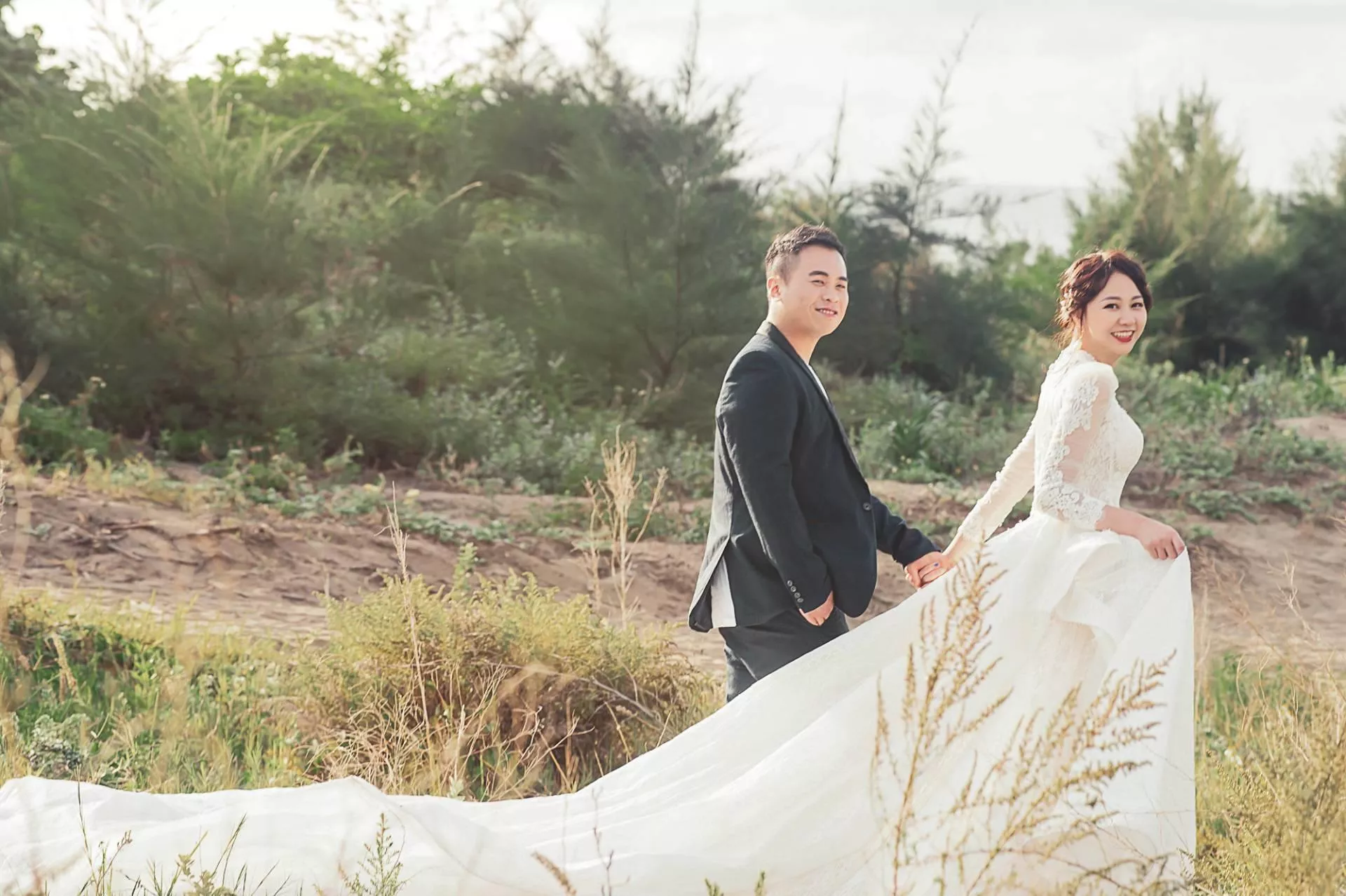芳儀-婚紗攝影照-婚紗攝影照手工婚紗禮服出租婚紗攝影照-婚紗攝影照-桃園婚紗攝影照W21禮服出租婚紗包套桃園推薦婚紗店新娘秘書新秘新密閨蜜寫真照全家福照桃園韓國韓式婚紗桃園CP值高的婚紗桃園自助婚紗美式婚紗雜誌婚紗電影婚紗22-儀-婚紗攝影照(5號攝影師)