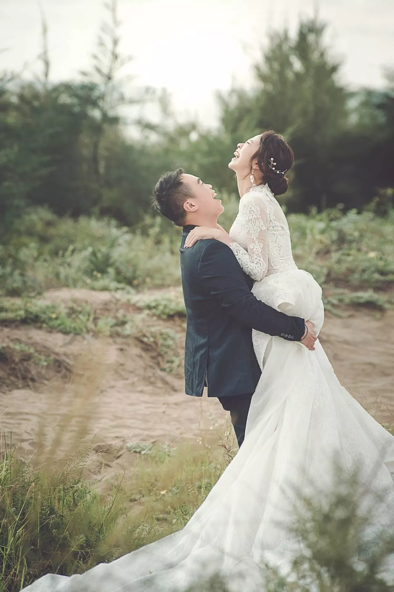 芳儀-婚紗攝影照-婚紗攝影照手工婚紗禮服出租婚紗攝影照-婚紗攝影照-桃園婚紗攝影照W21禮服出租婚紗包套桃園推薦婚紗店新娘秘書新秘新密閨蜜寫真照全家福照桃園韓國韓式婚紗桃園CP值高的婚紗桃園自助婚紗美式婚紗雜誌婚紗電影婚紗23-儀-婚紗攝影照(5號攝影師)