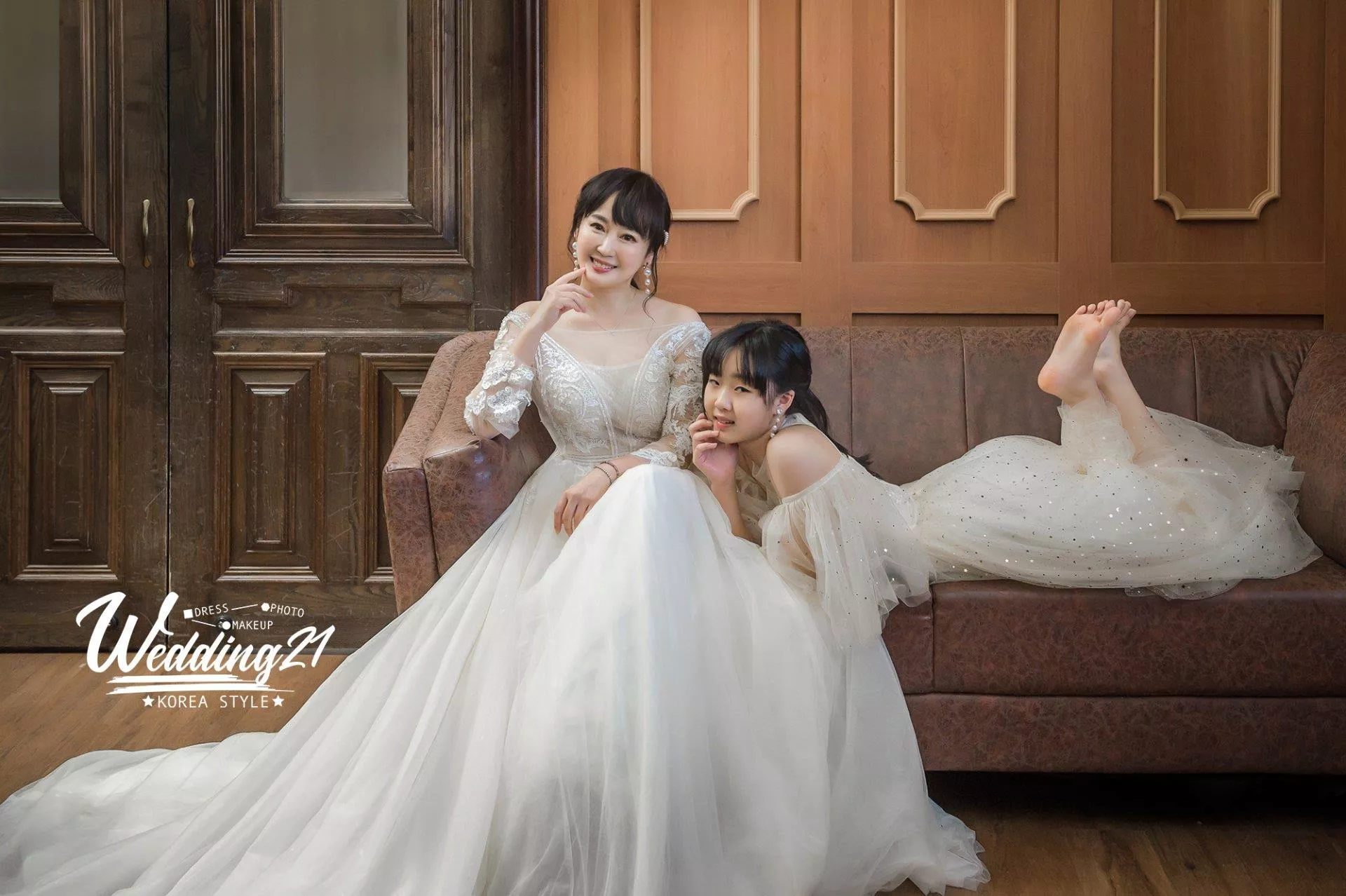 陳立芹鄧廣福幸福電台wedding21韓式婚紗-C-婚紗攝影照-婚紗攝影照手工婚紗禮服出租短髮新娘婚紗攝影照-婚紗攝影照-桃園婚紗攝影照W21禮服出租婚紗包套桃園推薦婚紗店新娘秘書新秘新密閨蜜寫真照全家福照桃園韓國韓式婚紗桃園CP值高的婚紗桃園自助婚紗美式婚紗雜誌婚紗電影婚紗14-陳立芹鄧廣福幸福電台-全家福照(5號攝影師)