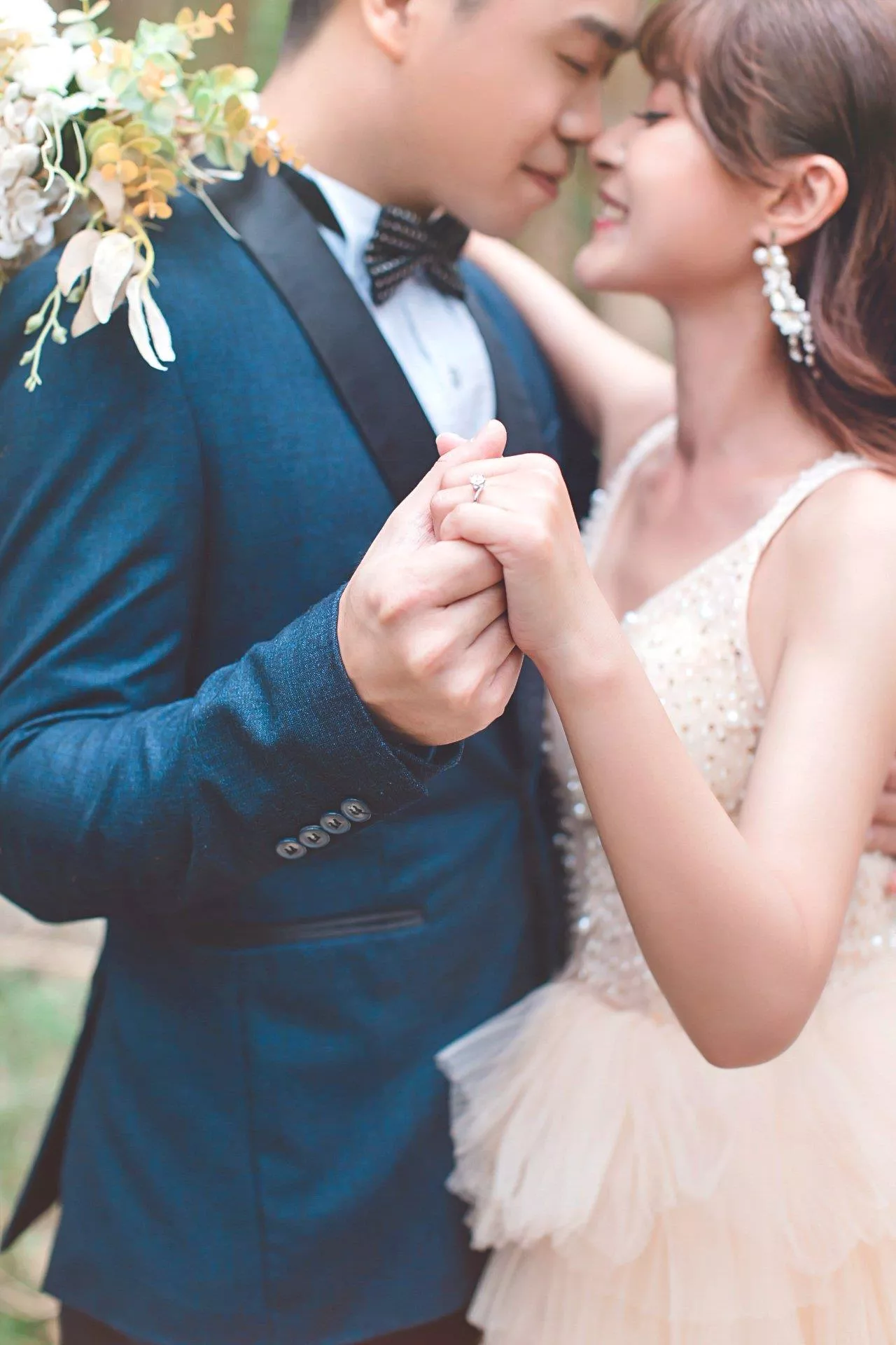 珞民＆思穎--婚紗攝影照-婚紗攝影照手工婚紗禮服出租婚紗攝影照-婚紗攝影照-桃園婚紗攝影照W21禮服出租婚紗包套桃園推薦婚紗店新娘秘書新秘新密閨蜜寫真照全家福照桃園韓國韓式婚紗桃園CP值高的婚紗桃園自助婚紗美式婚紗雜誌婚紗電影婚紗4-穎-婚紗攝影照(6號攝影師)
