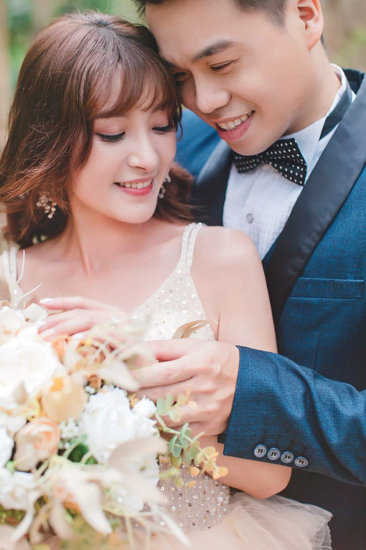 珞民＆思穎--婚紗攝影照-婚紗攝影照手工婚紗禮服出租婚紗攝影照-婚紗攝影照-桃園婚紗攝影照W21禮服出租婚紗包套桃園推薦婚紗店新娘秘書新秘新密閨蜜寫真照全家福照桃園韓國韓式婚紗桃園CP值高的婚紗桃園自助婚紗美式婚紗雜誌婚紗電影婚紗5-穎-婚紗攝影照(6號攝影師)