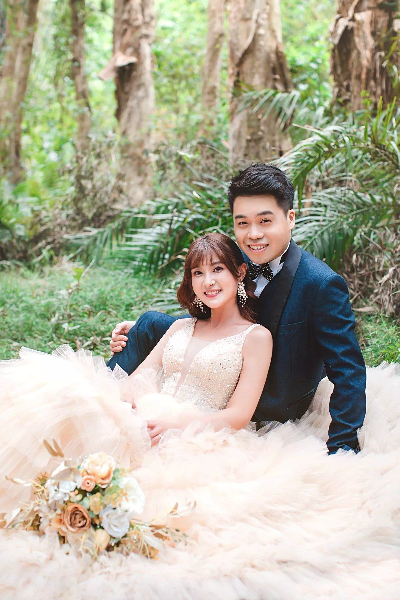 珞民＆思穎--婚紗攝影照-婚紗攝影照手工婚紗禮服出租婚紗攝影照-婚紗攝影照-桃園婚紗攝影照W21禮服出租婚紗包套桃園推薦婚紗店新娘秘書新秘新密閨蜜寫真照全家福照桃園韓國韓式婚紗桃園CP值高的婚紗桃園自助婚紗美式婚紗雜誌婚紗電影婚紗7-穎-婚紗攝影照(6號攝影師)