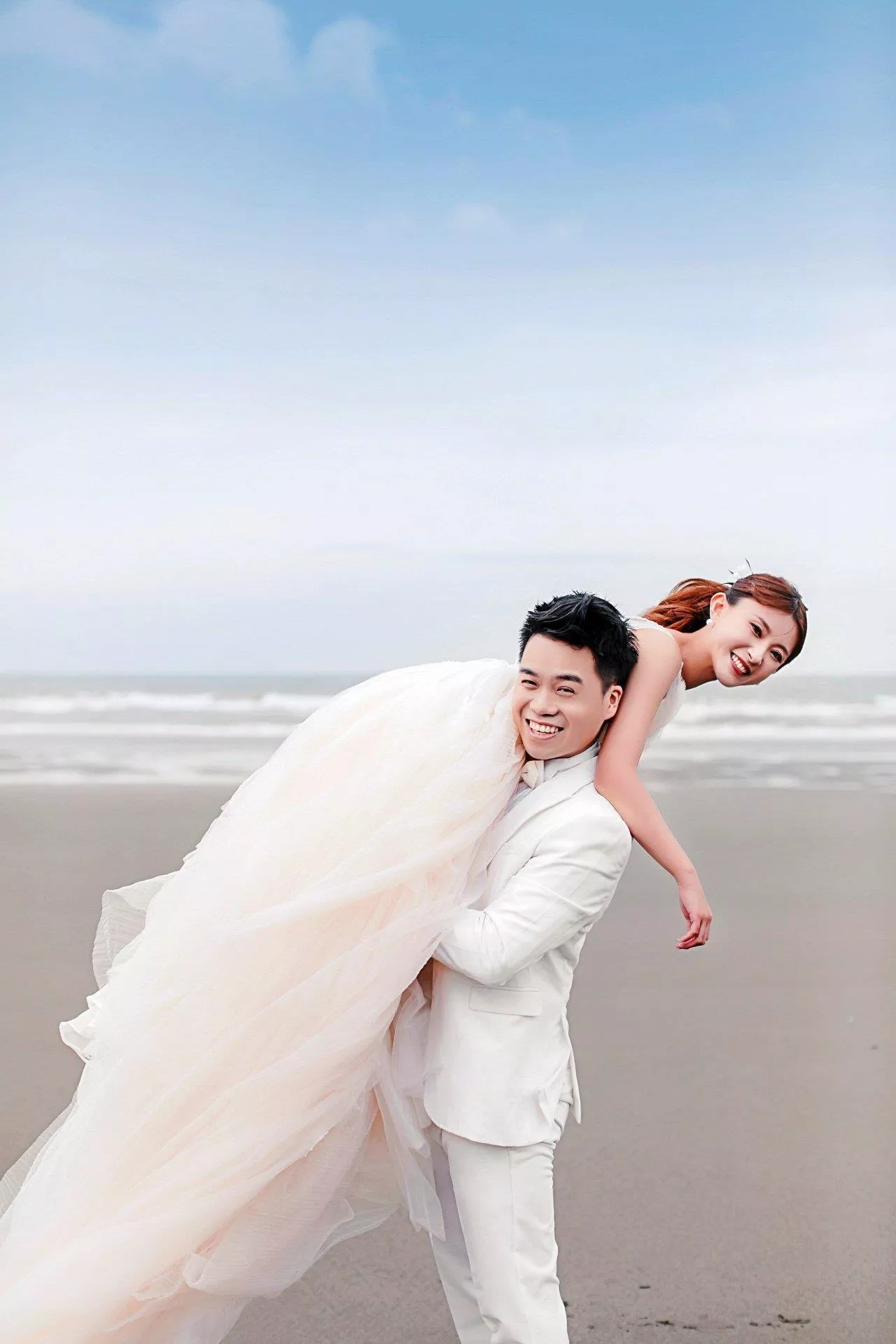 珞民＆思穎--婚紗攝影照-婚紗攝影照手工婚紗禮服出租婚紗攝影照-婚紗攝影照-桃園婚紗攝影照W21禮服出租婚紗包套桃園推薦婚紗店新娘秘書新秘新密閨蜜寫真照全家福照桃園韓國韓式婚紗桃園CP值高的婚紗桃園自助婚紗美式婚紗雜誌婚紗電影婚紗20-穎-婚紗攝影照(6號攝影師)