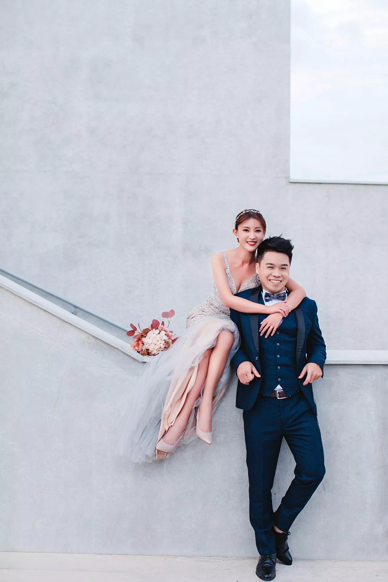 珞民＆思穎--婚紗攝影照-婚紗攝影照手工婚紗禮服出租婚紗攝影照-婚紗攝影照-桃園婚紗攝影照W21禮服出租婚紗包套桃園推薦婚紗店新娘秘書新秘新密閨蜜寫真照全家福照桃園韓國韓式婚紗桃園CP值高的婚紗桃園自助婚紗美式婚紗雜誌婚紗電影婚紗22-穎-婚紗攝影照(6號攝影師)