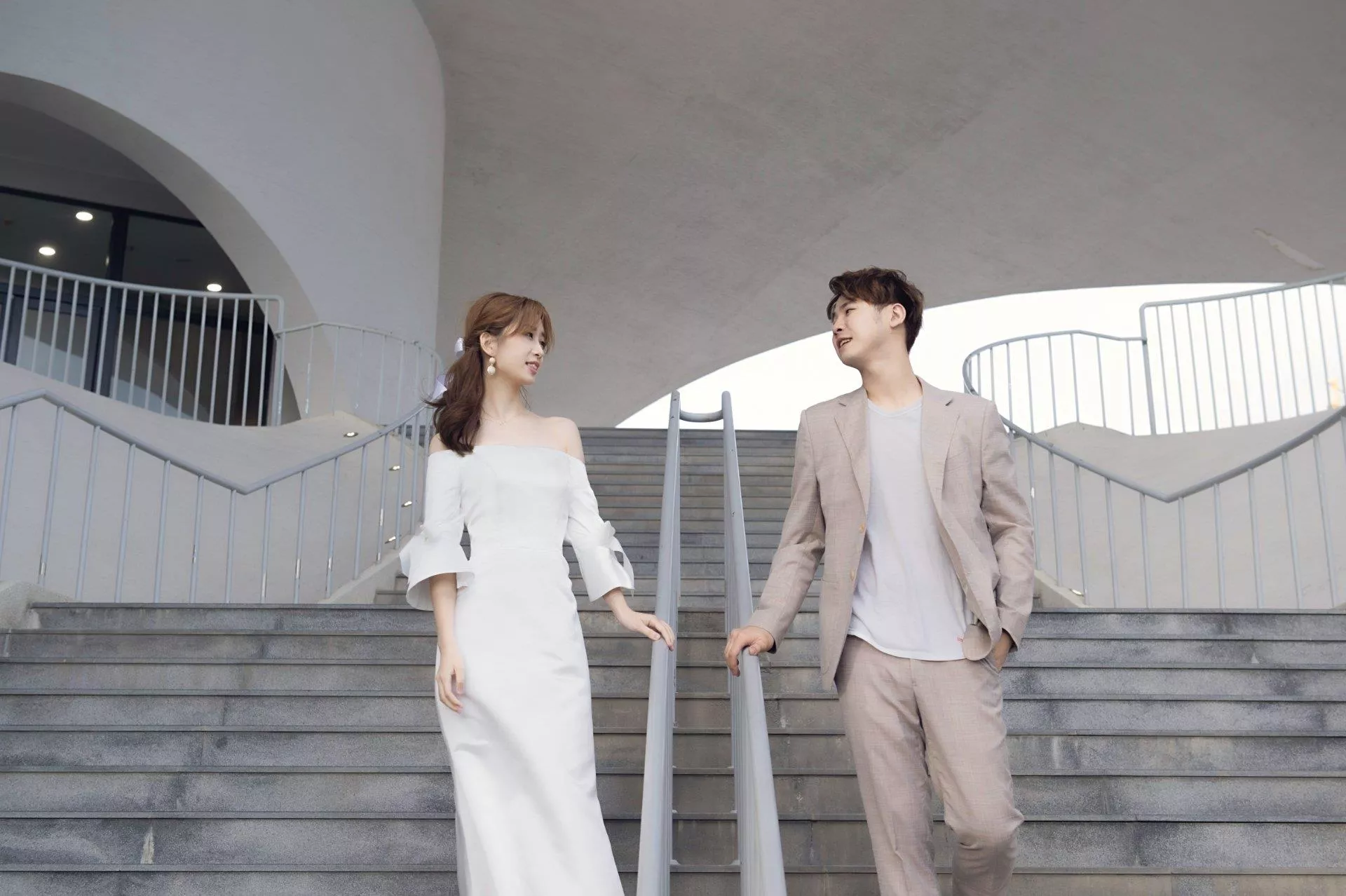 欣碩＆岱樺-婚紗攝影照-婚紗攝影照手工婚紗禮服出租婚紗攝影照-婚紗攝影照-桃園婚紗攝影照W21禮服出租婚紗包套桃園推薦婚紗店新娘秘書新秘新密閨蜜寫真照全家福照桃園韓國韓式婚紗桃園CP值高的婚紗桃園自助婚紗美式婚紗雜誌婚紗電影婚紗20-樺-婚紗攝影照(1號攝影師)
