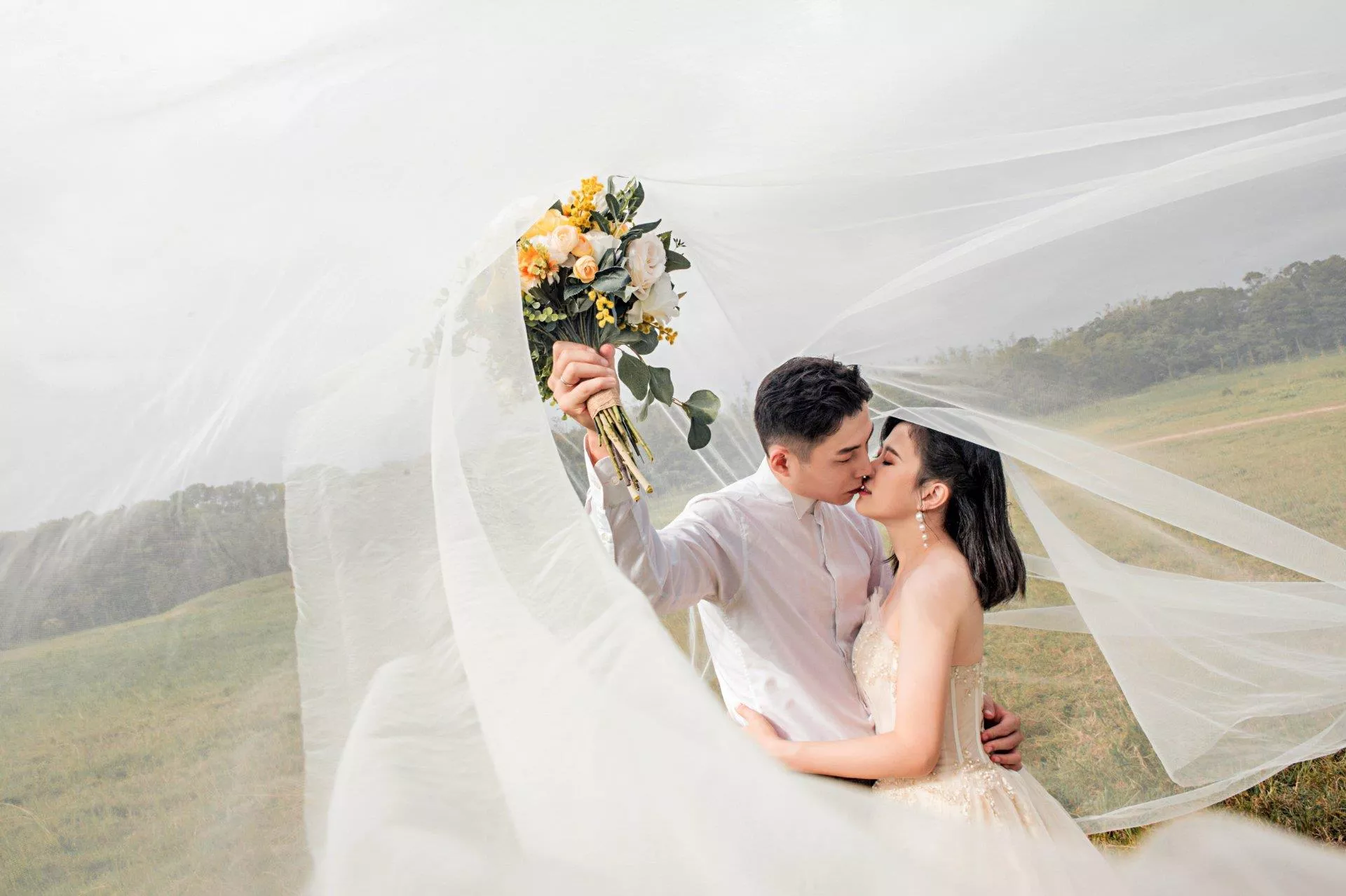 烱銘＆玲芳-婚紗攝影照-婚紗攝影照手工婚紗禮服出租婚紗攝影照-婚紗攝影照-桃園婚紗攝影照W21禮服出租婚紗包套桃園推薦婚紗店新娘秘書新秘新密閨蜜寫真照全家福照桃園韓國韓式婚紗桃園CP值高的婚紗桃園自助婚紗美式婚紗雜誌婚紗電影婚紗18-芳-婚紗攝影照(5號攝影師)
