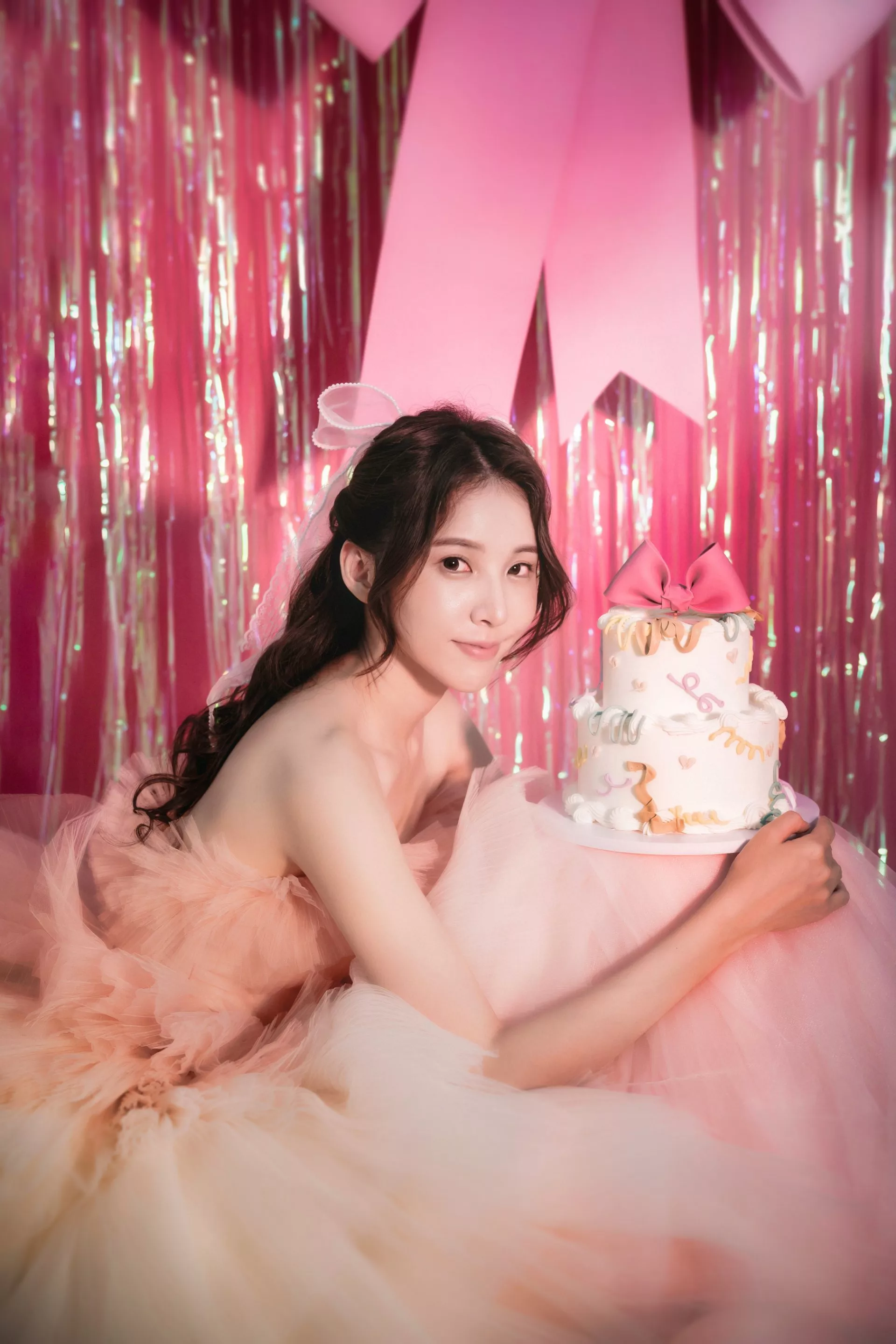 生日寫真-形象照-婚紗攝影照-桃園婚紗攝影照W21禮服出租婚紗包套桃園推薦婚紗店新娘秘書新秘新密閨蜜寫真照全家福照桃園韓國韓式婚紗桃園CP值高的婚紗桃園自助婚紗美式婚紗雜誌婚紗5270-范-生日寫真＆形象照