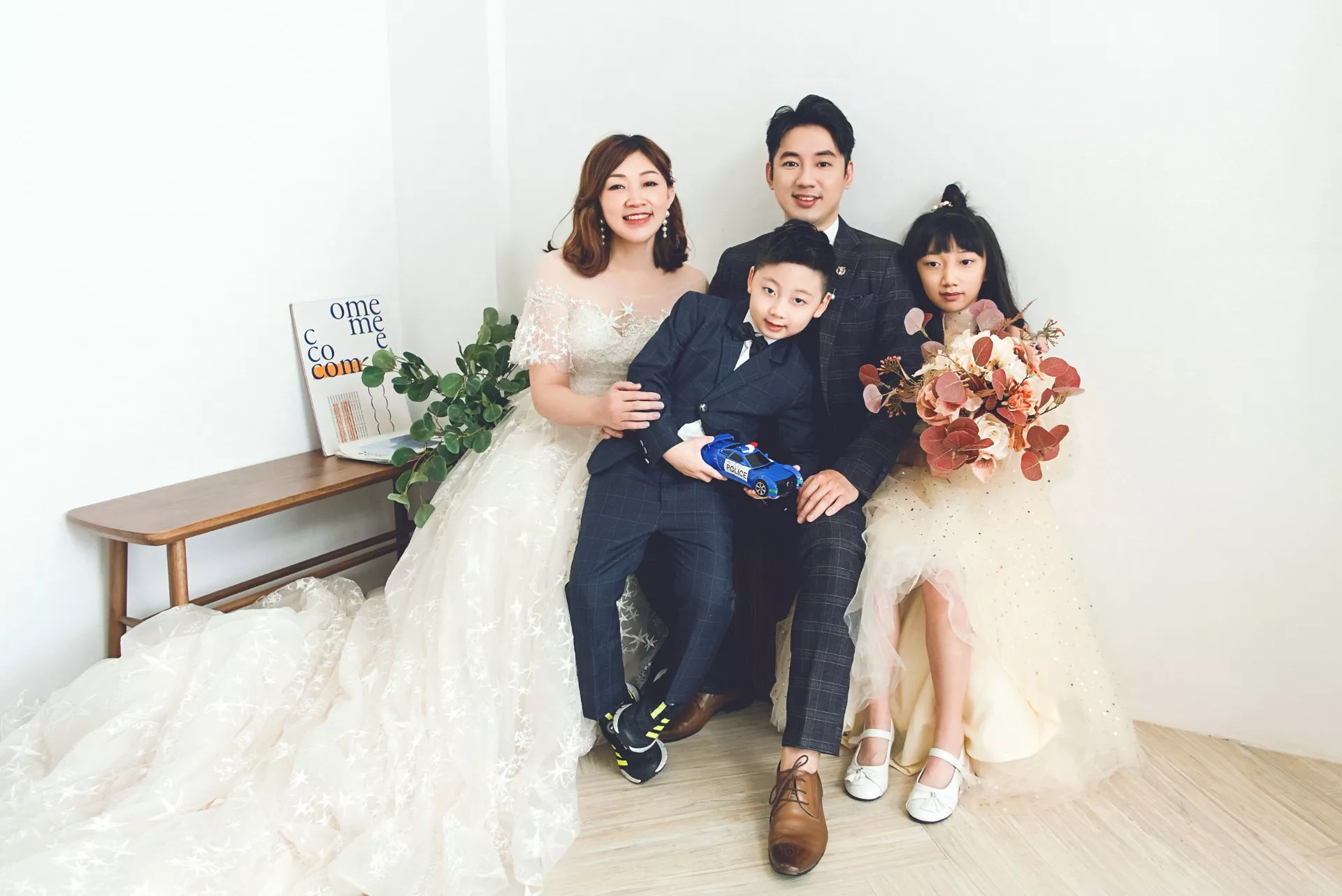 林道遠＆靜香-全家福桃園婚紗照形象照生日寫真兒童寫真晚禮服白紗婚紗地點婚紗基地5275-林道遠＆靜香-全家福