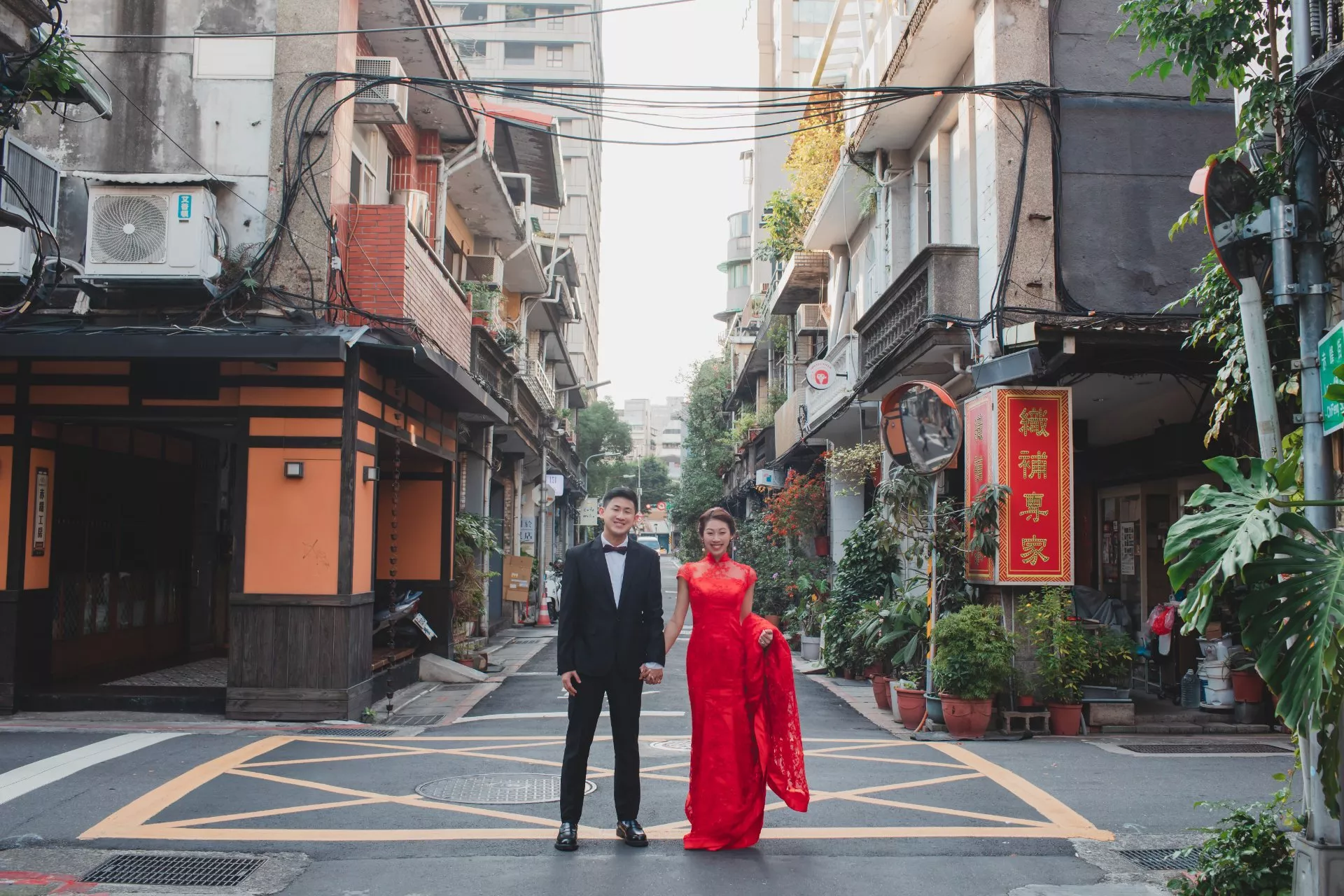 婚紗攝影照-桃園婚紗攝影照W21禮服出租婚紗包套桃園推薦婚紗店新娘秘書新秘新密閨蜜寫真照全家福照桃園韓國韓式婚紗桃園CP值高的婚紗桃園自助婚紗美式婚紗雜誌婚紗電影婚紗16-Ivan-婚紗攝影照(6號攝影師)