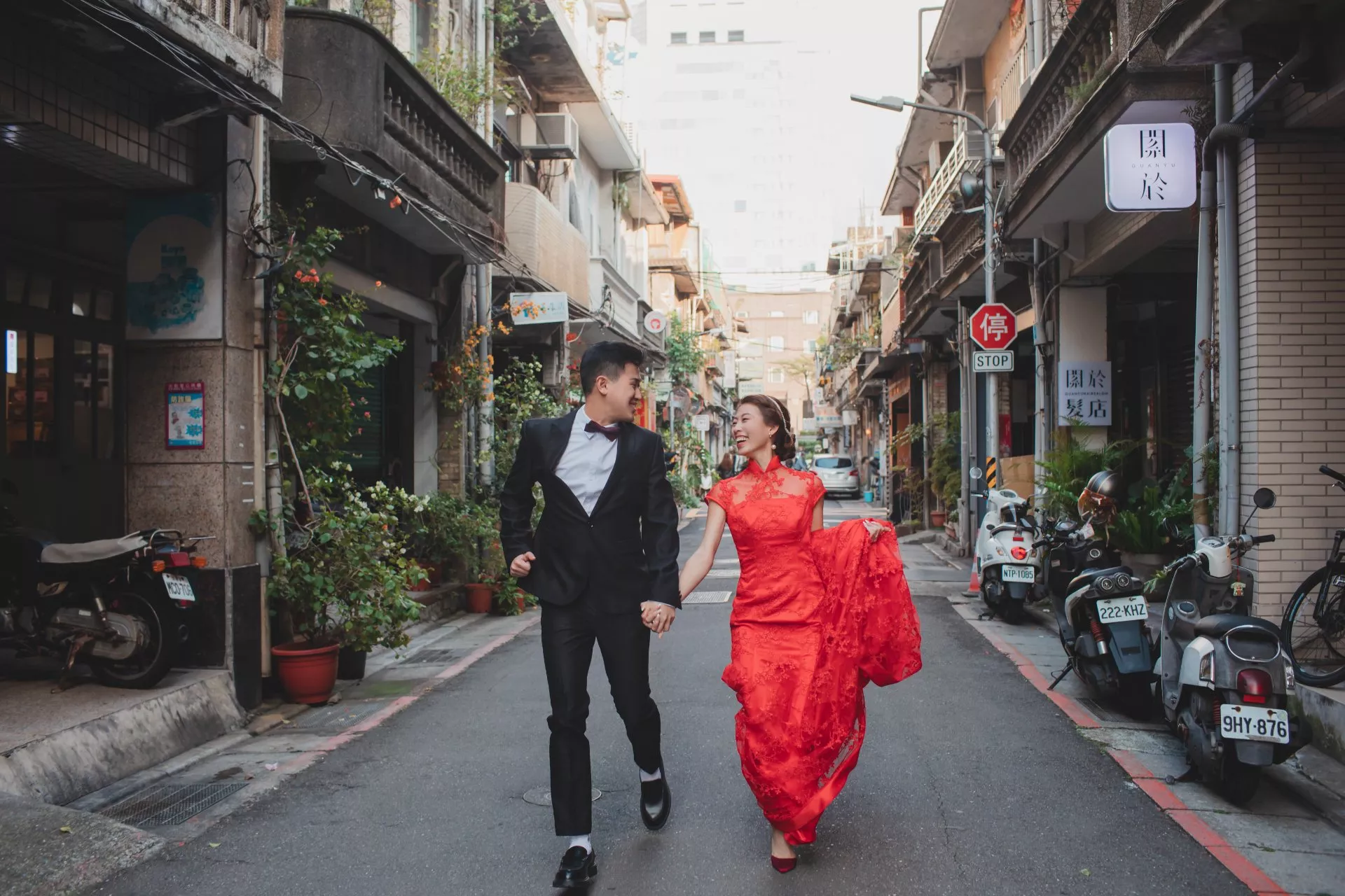 婚紗攝影照-桃園婚紗攝影照W21禮服出租婚紗包套桃園推薦婚紗店新娘秘書新秘新密閨蜜寫真照全家福照桃園韓國韓式婚紗桃園CP值高的婚紗桃園自助婚紗美式婚紗雜誌婚紗電影婚紗18-Ivan-婚紗攝影照(6號攝影師)