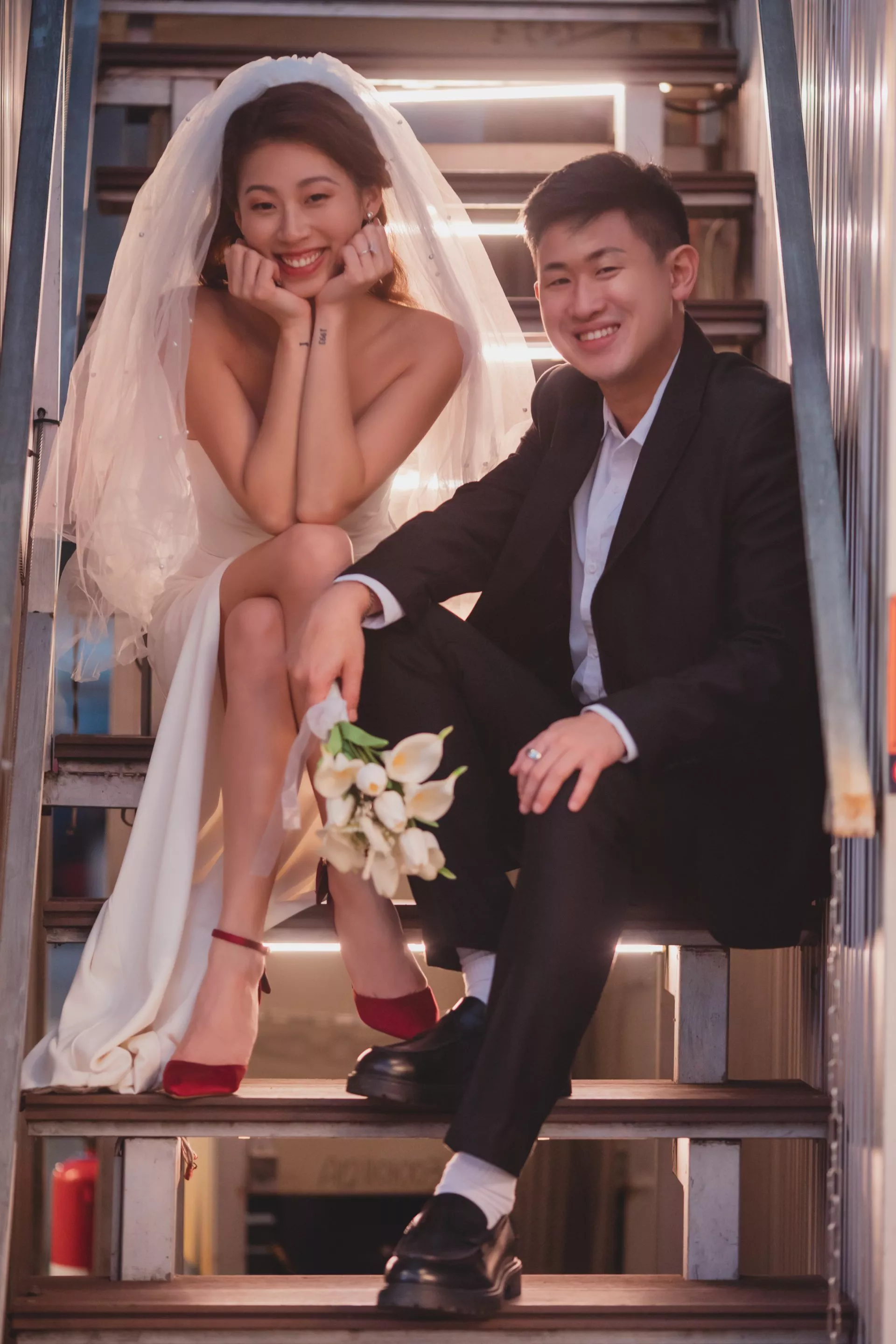 婚紗攝影照-桃園婚紗攝影照W21禮服出租婚紗包套桃園推薦婚紗店新娘秘書新秘新密閨蜜寫真照全家福照桃園韓國韓式婚紗桃園CP值高的婚紗桃園自助婚紗美式婚紗雜誌婚紗電影婚紗