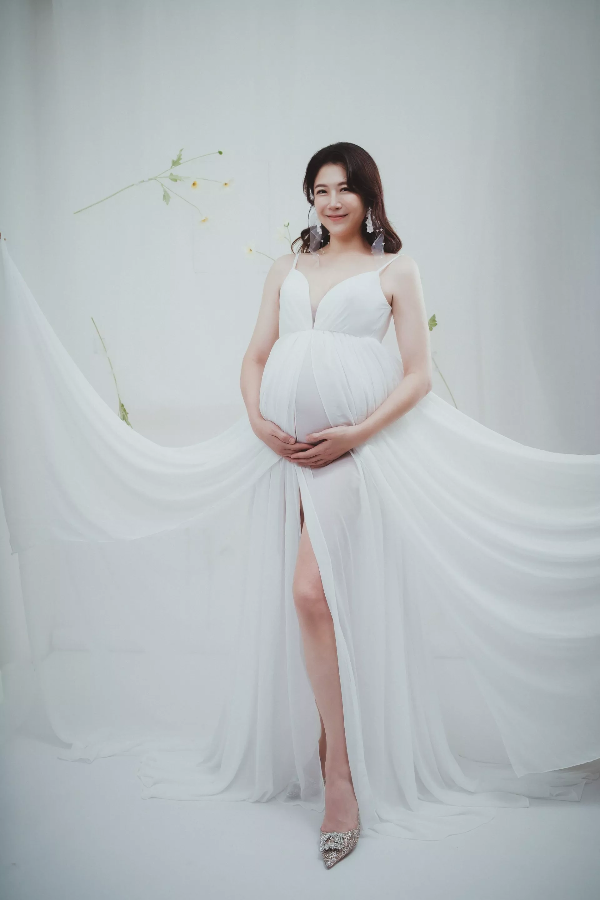 鄭亦真孕婦寫真-8-中天主播鄭亦真-孕婦寫真