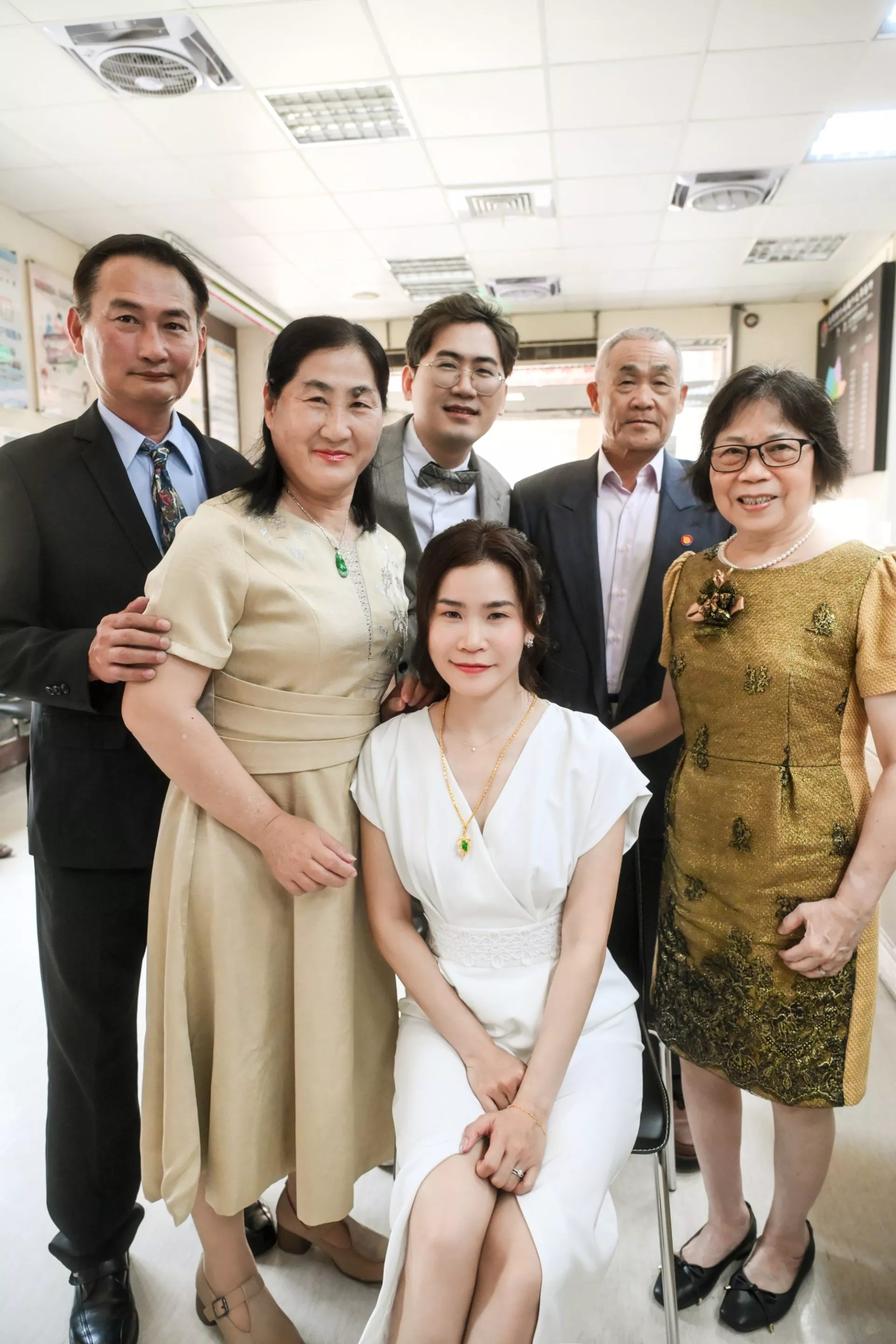 婚紗攝影照-登記婚紗照桃園婚紗攝影照W21禮服出租婚紗包套桃園推薦婚紗店新娘秘書新秘新密閨蜜寫真照全家福照桃園韓國韓式婚紗桃園CP值高的婚紗桃園自助婚紗美式婚紗雜誌婚紗電影婚紗7-侑萱-登記婚紗